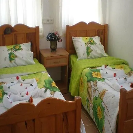 Jade Hotel