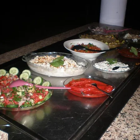 Jade Hotel 2*